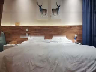 黄先生今晚硬邦邦探花白衣高靴大奶萌妹